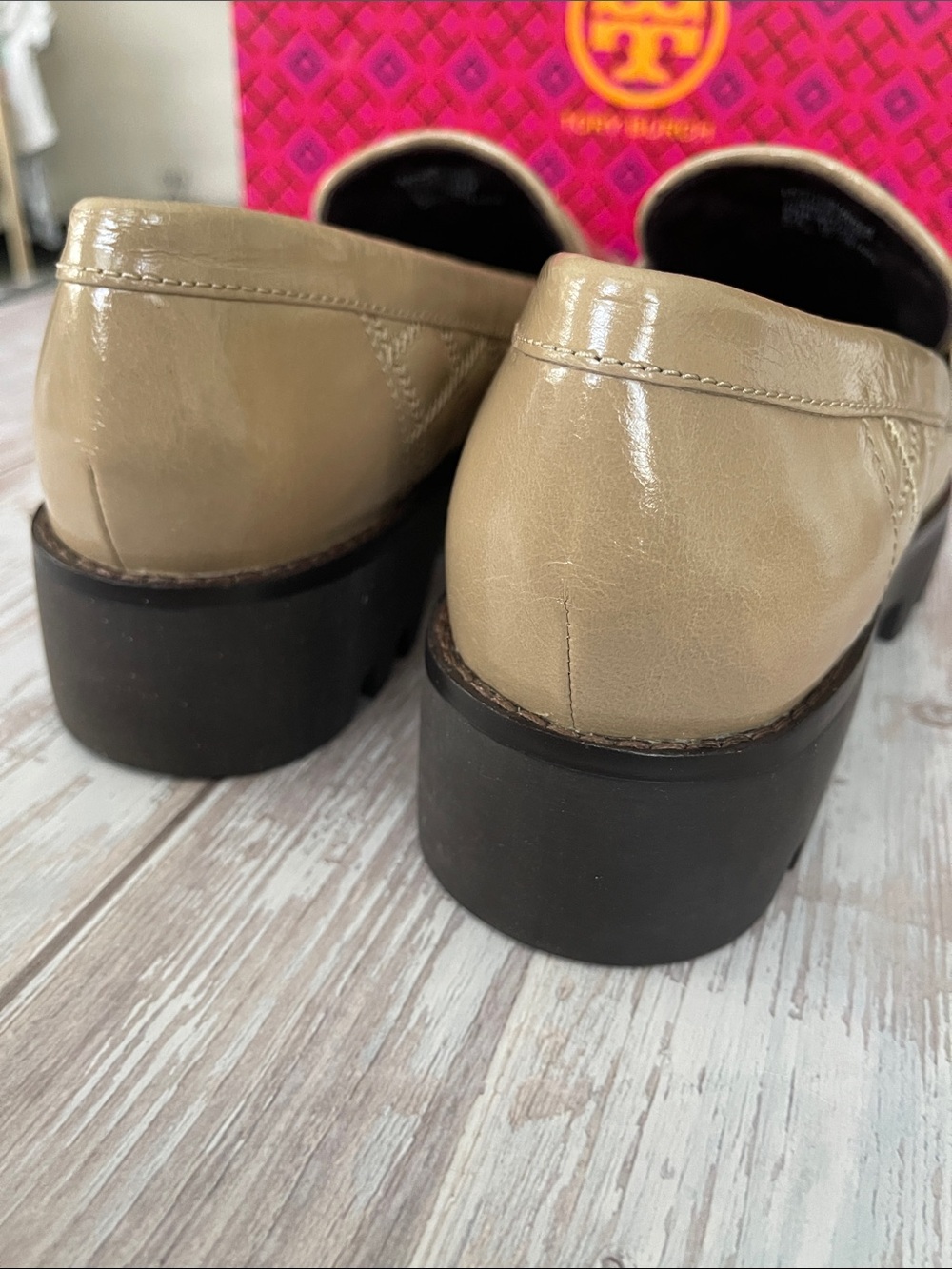 $685 NEW Tory Burch Mini Every Chunky Loafer Size 8.5 Beige Nude Quilted TB logo - Picture 9 of 16